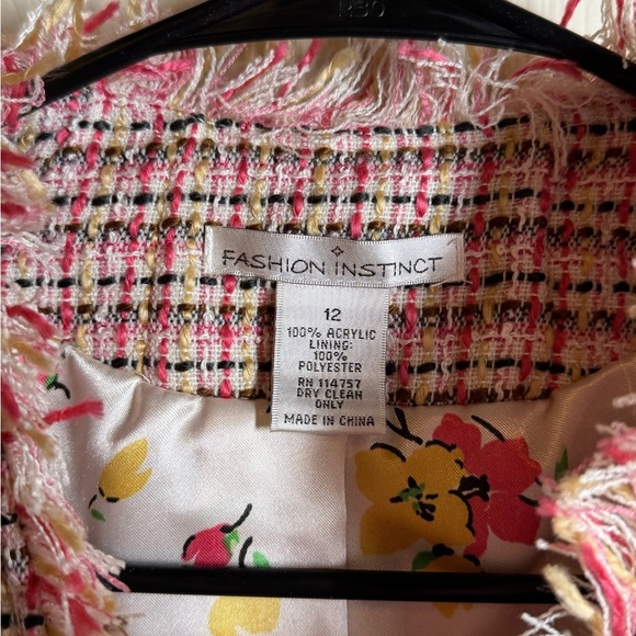 Chic Pink Tweed Women's Blazer Size 12 - Picture 4 of 7
